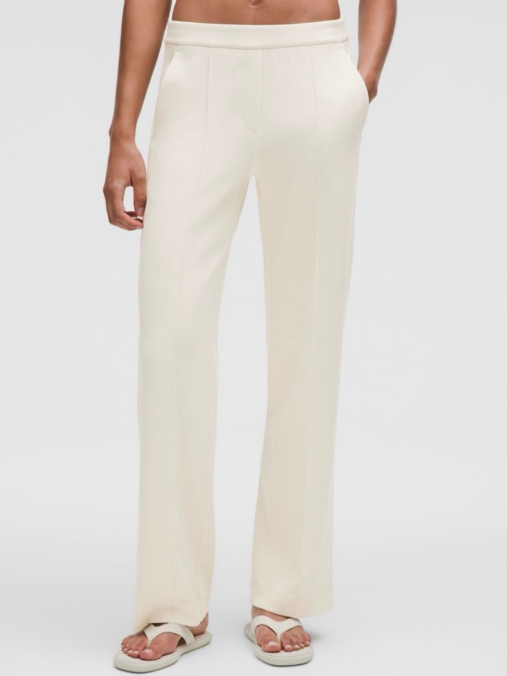 lululemon Softstreme Pintuck Mid-Rise Straight Leg Pants XS